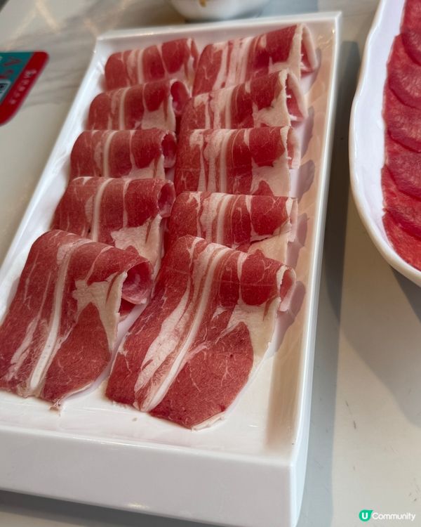 快樂小羊食咁多野都係二百元，羊肉，牛肉，