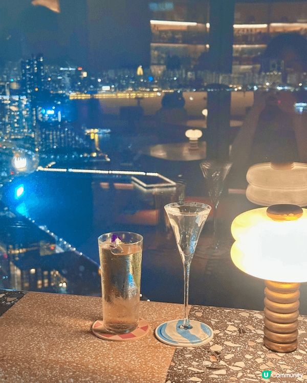 香港打卡50樓夜景泳池酒吧🩵🥂✨