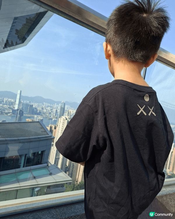 放假得閑去山頂吹吹風，睇睇風景，放鬆心情。
