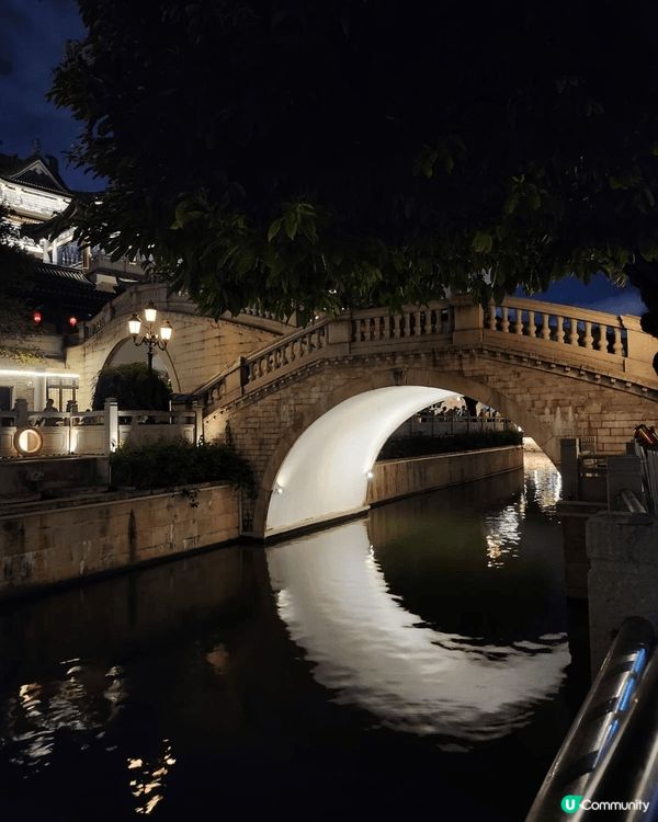 夏天可近近地到广州玩番兩三日，日頭去採荔，枝，晚上去睇月亮橋...