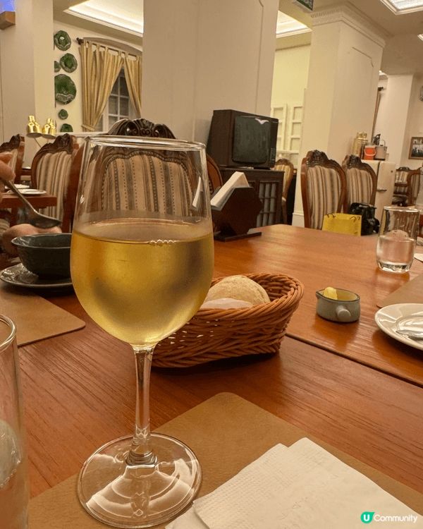 ☆在這次澳門之旅中，想吃特色葡國菜，走到這間澳門土生公館，這...