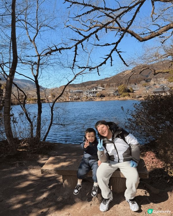 漫步湯布院，沿途都係童話風小店，仲可以睇到金鱗湖美景，打卡點...