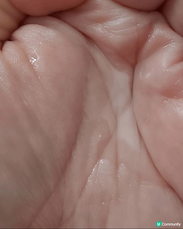 最近頭皮和頭髮真的讓我很困擾😣 頭皮乾燥敏感，容易痕癢，頭髮...
