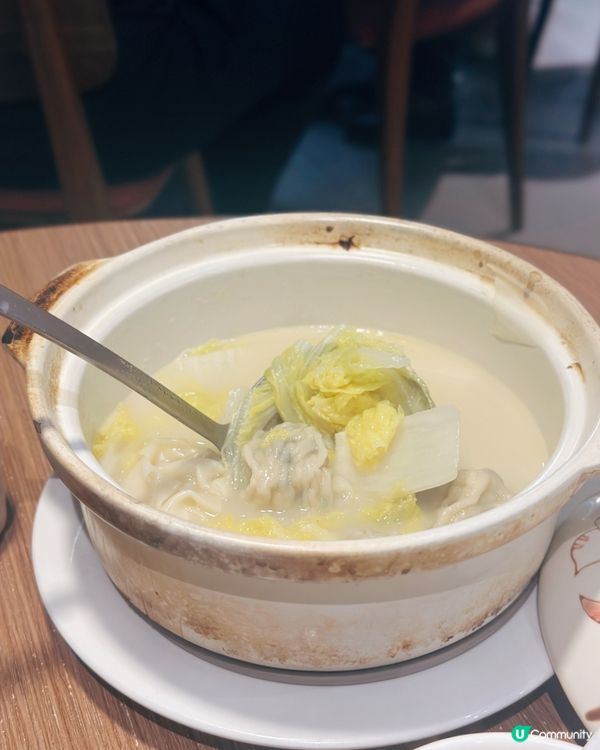 雲吞雞煲超好食！