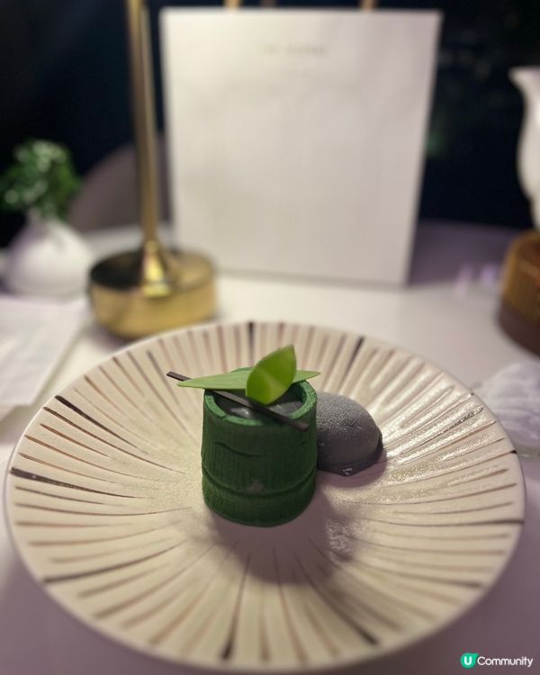 美利酒店入面嘅片皮鴨共享晚餐