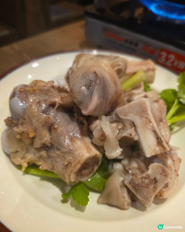 好吃豬骨湯牛肉打邊爐
