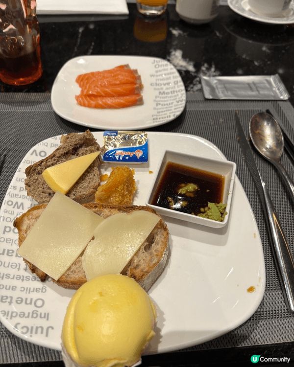 澳門星匯餐廳環境雅致舒適，適合聚餐或慶祝。菜式選擇多元，中西...