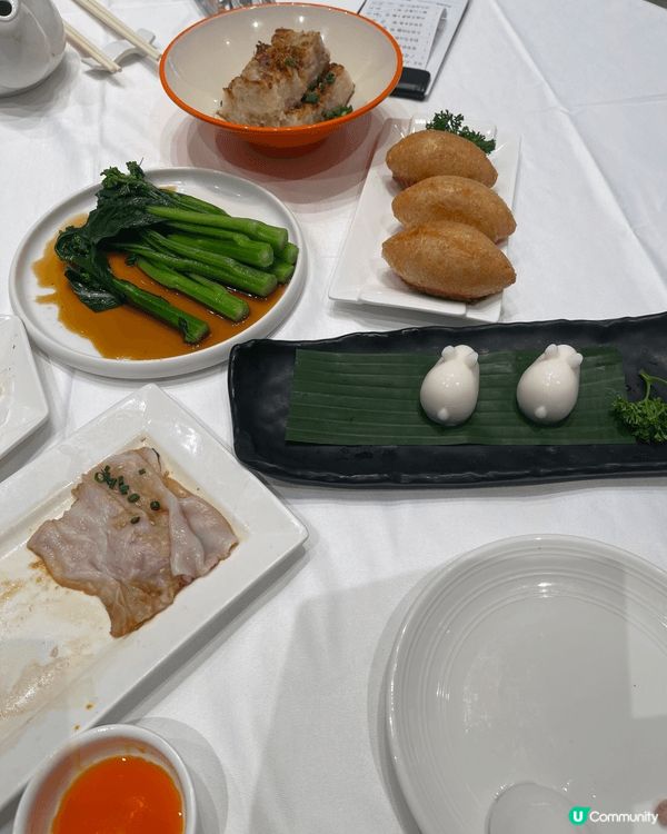 去中山旅行、喺呢間舖頭食到好飽，價錢都唔貴