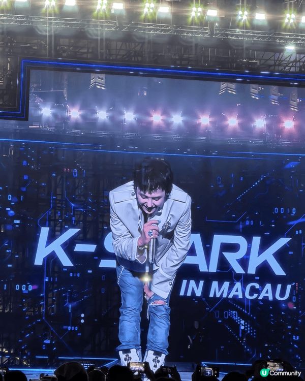 真正人生第一次追星，哈哈！去到澳門看表演的，只為見到,FAM...