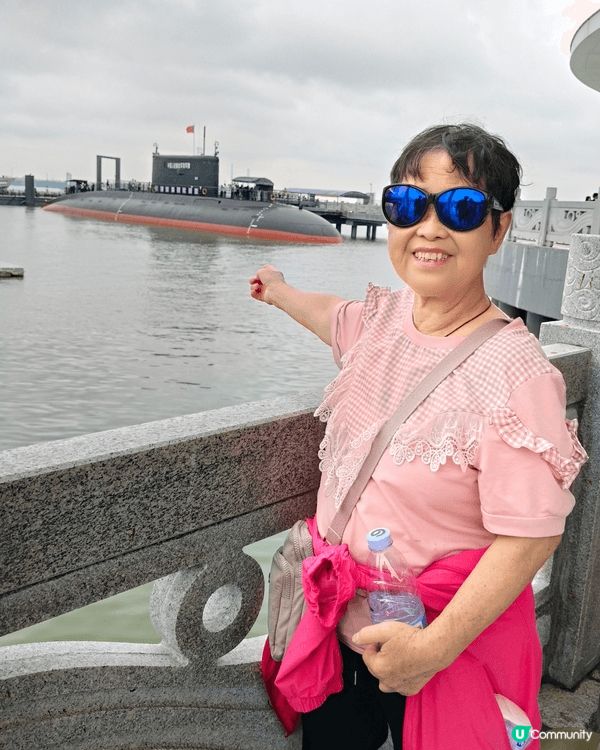 這天我們來到湛江軍事文化博覽園🚢，園區分為陸地與海上裝備區⚓...