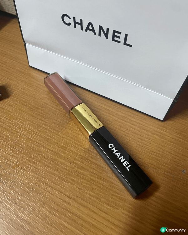 我最想推介這支 Chanel 雙效持色唇釉 #154 Int...