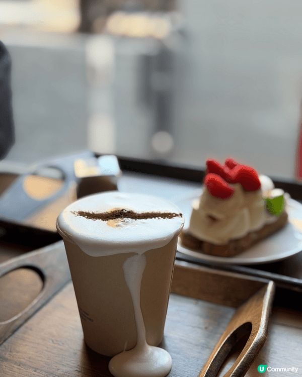 去首爾最喜歡cafehopping, 當地的咖啡店都很美, ...