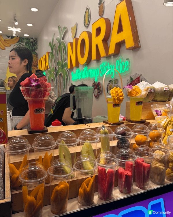 曼谷Jodd Fairs 夜市必行，有不同店舖又有食肆，雖然...