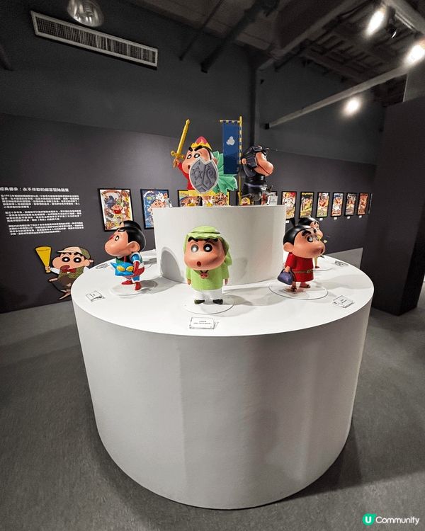 這是蠟筆小新的展覽，很多互動式遊戲，大人細路都岩玩