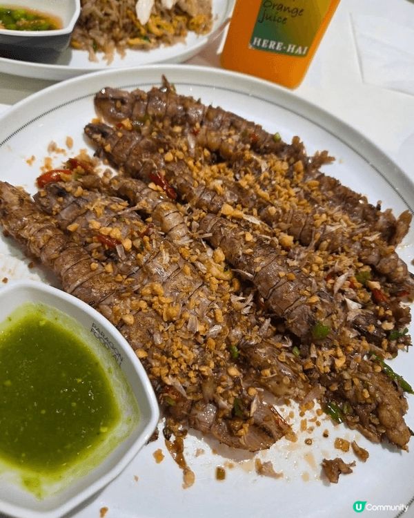 這裏是泰國Siam Paragon內的一間食店，它們的瀨尿蝦...