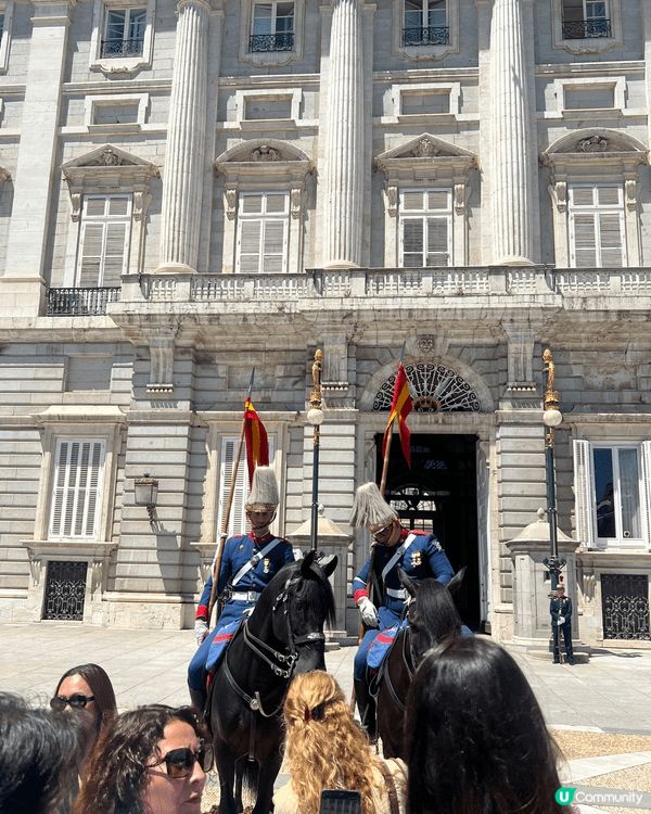 睇新聞見到教宗良十四世出訪西班牙🇪🇸時，有國王🫅王后👸🏻公主...