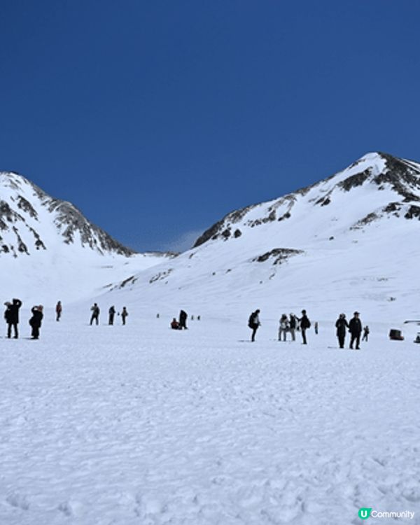 立山黑部是日本阿爾卑斯的壯麗景觀，以巨大雪牆與黑部水壩聞名，...
