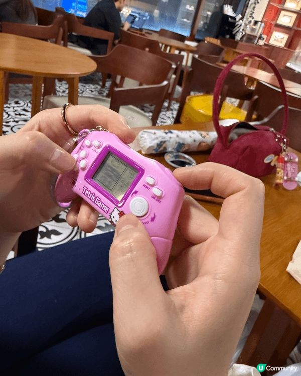 去旅行無聊手機又冇得差電 我就會玩呢個mini 遊戲機，mi...