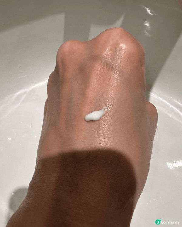 面上有雀斑嘅人注意，呢隻”Kracie AX”打斑膏，含有豐...