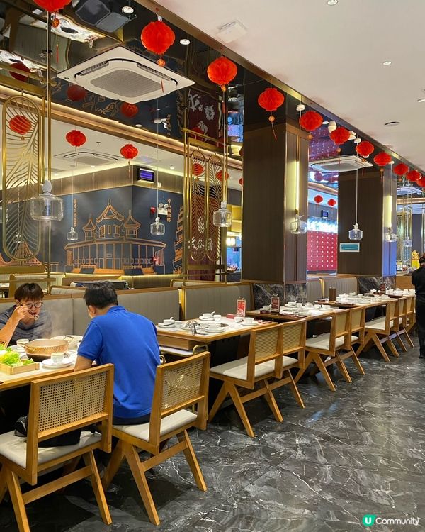 過關第一站!香港人15分鐘直達嘅乳鴿食堂,新出啫啫煲+養生鍋...