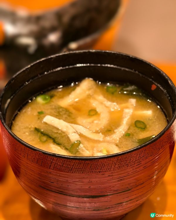 同時食刺身丼飯和鐵板燒