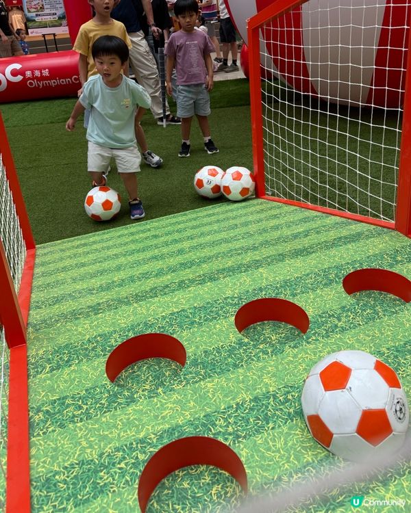 估唔到細個都鍾意踢波 ⚽️🤸