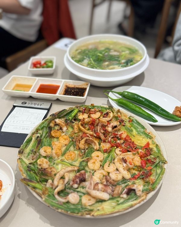 見到都流口水🤤 刀削麵必食！