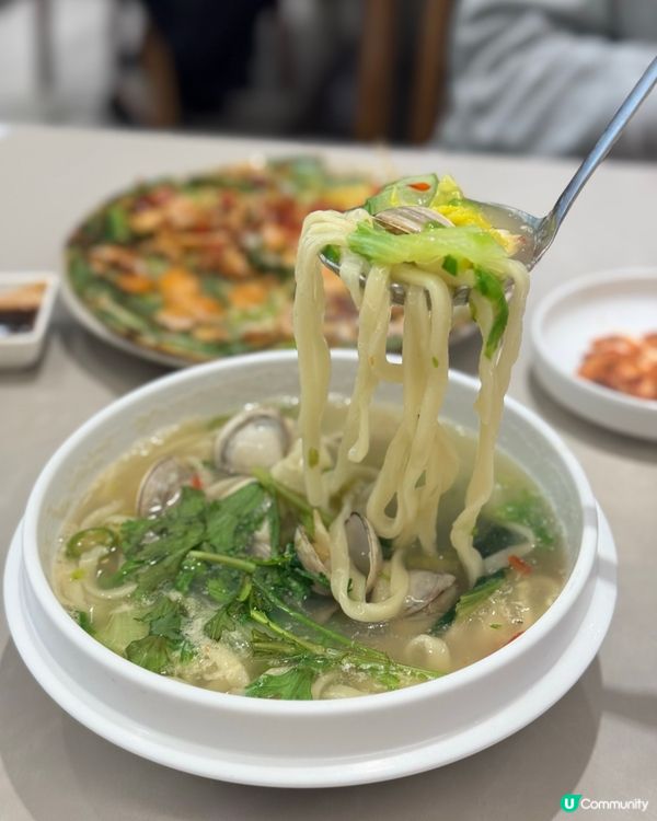 見到都流口水🤤 刀削麵必食！