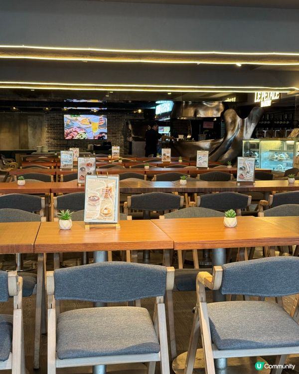 觀塘新開樓上cafe 超大