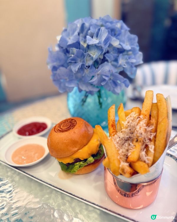 Tiffany & Co.Cafe 正式開幕了