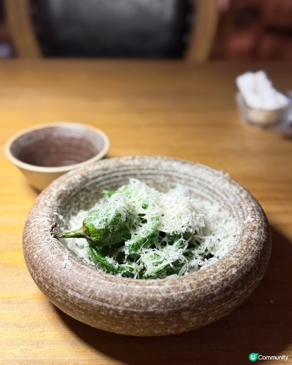 ｢防空洞穴｣主題餐廳