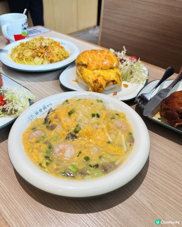 香港人由細到大的飲食文化一定離唔開茶餐廳☕️ 茶餐廳出餐快､...
