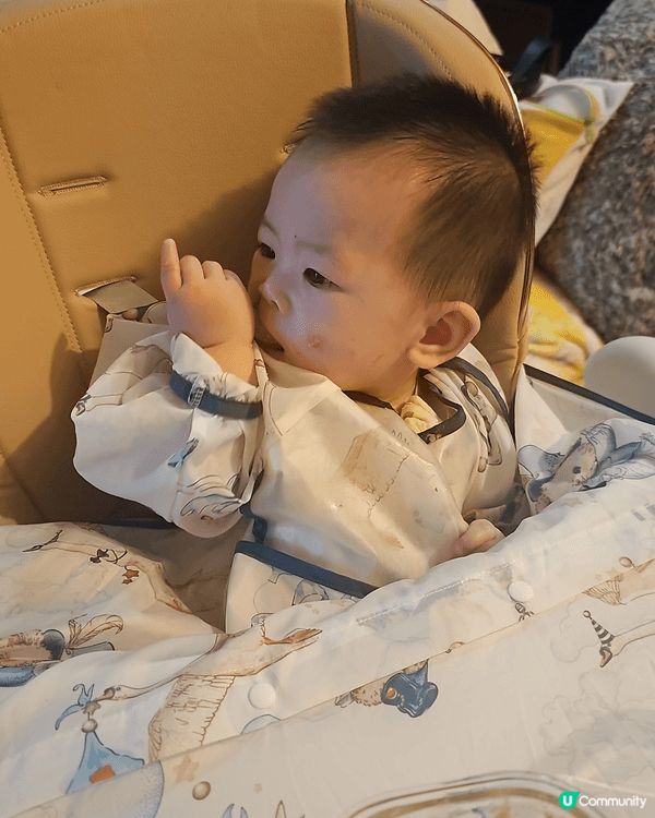 依張highchair 無論食飯玩食零食都岩用，仲可以變搖椅...