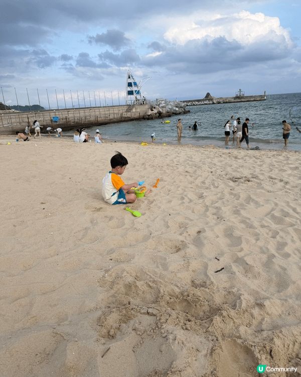 親子活動當然唔少得去沙灘玩同埋去遊船河啦，但沙灘又多蚊，又曬...
