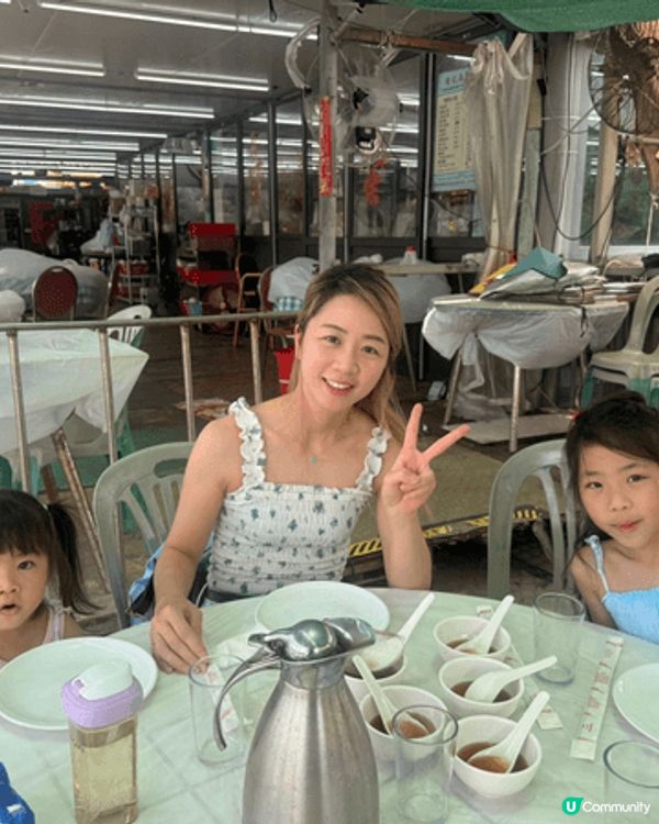 清水灣第二灣位於新界西貢區清水灣半島的西部。交通方便及水質良...
