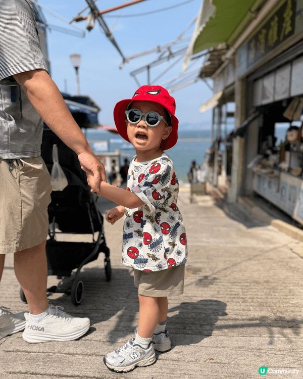 炎炎夏日，同小朋友去長洲，可以去海灘玩水玩沙，記得做足防曬！...
