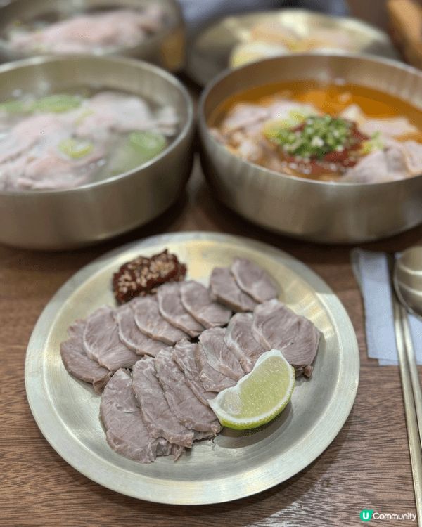 係首爾明洞食既豬肉湯飯，大碗又好食，極高性價比！