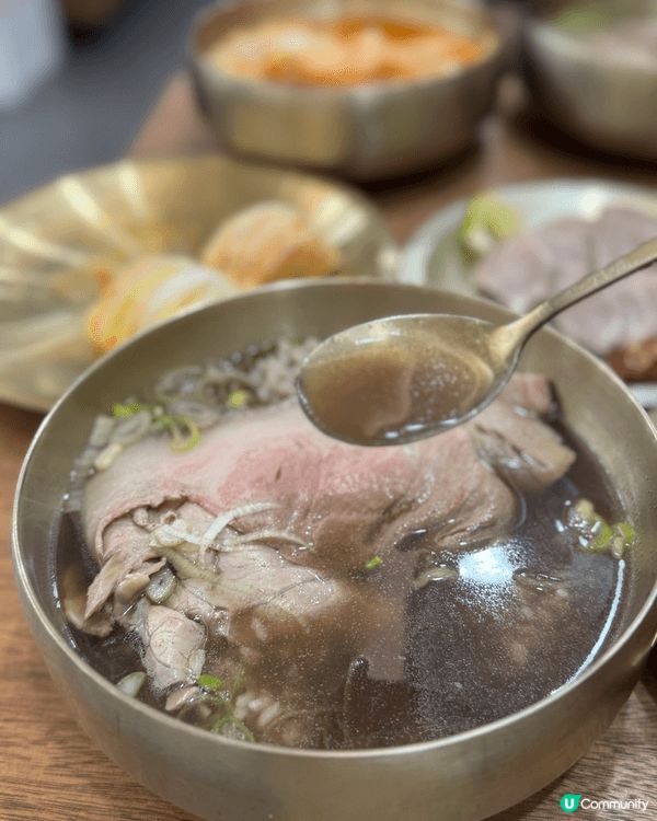 係首爾明洞食既豬肉湯飯，大碗又好食，極高性價比！