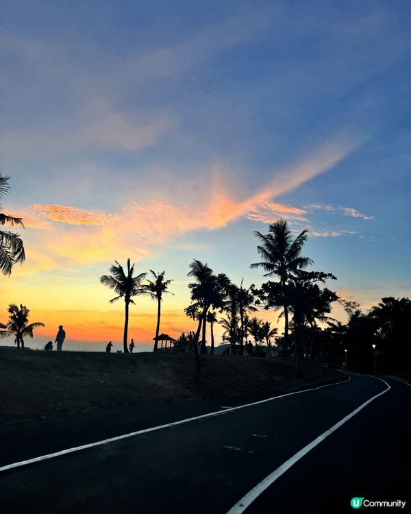 高雄的魅力，往往在夕陽時分展現得最淋漓盡致。🌇