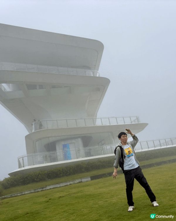 這裏是深圳大鵬新區的雲頂公園，能夠成為好去處主要是在於能夠感...