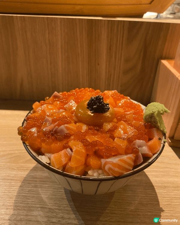 呢間係台灣嘅燒鳩 刺身•串燒•夜食 餐廳，可以好似奧媽家姐咁...
