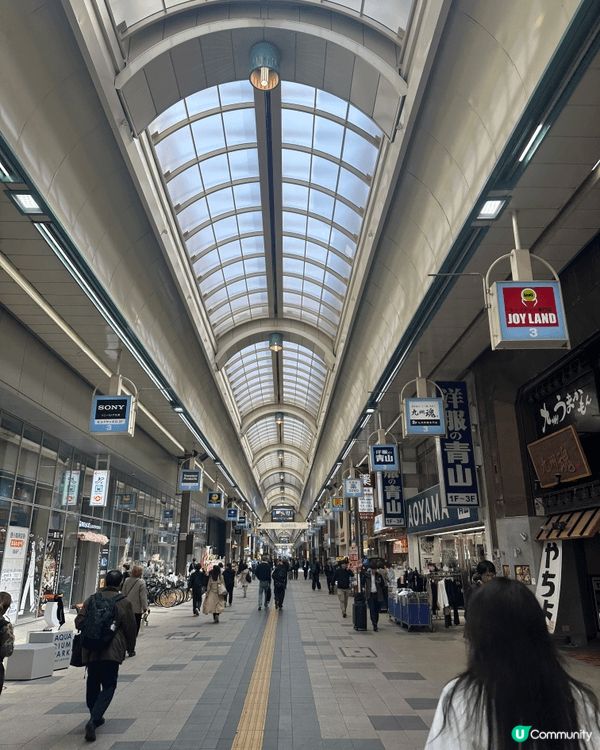 狸小路：北海道百年拱廊商店街，購物美食集中地。