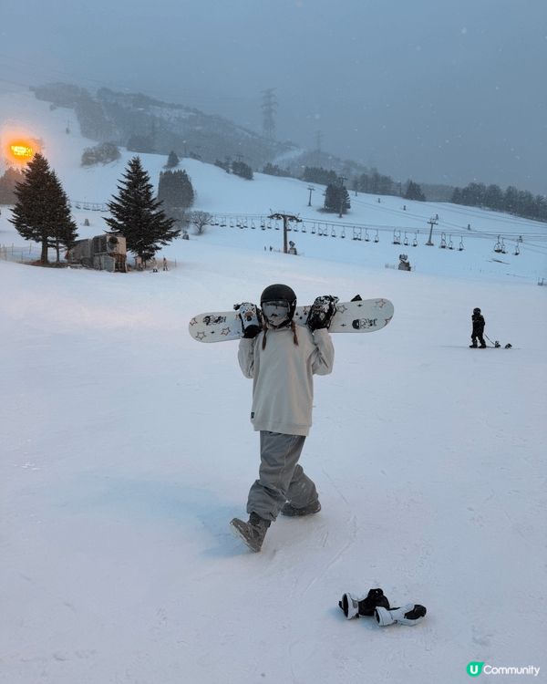 今年3月去了苗場神樂滑雪場，體驗真的超棒，要推介給所有愛滑雪...
