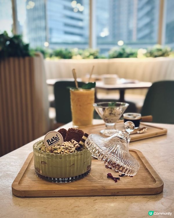 人氣cafe☕️三重口感開心果麻糬提拉米蘇 