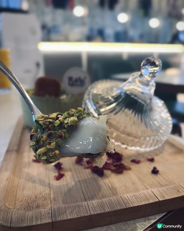 人氣cafe☕️三重口感開心果麻糬提拉米蘇 