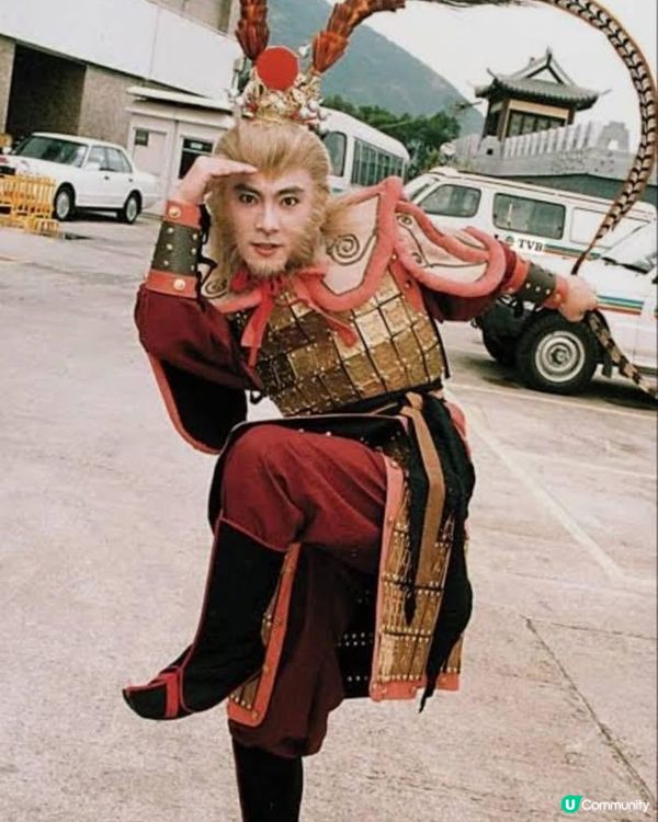 他半紅不黑？