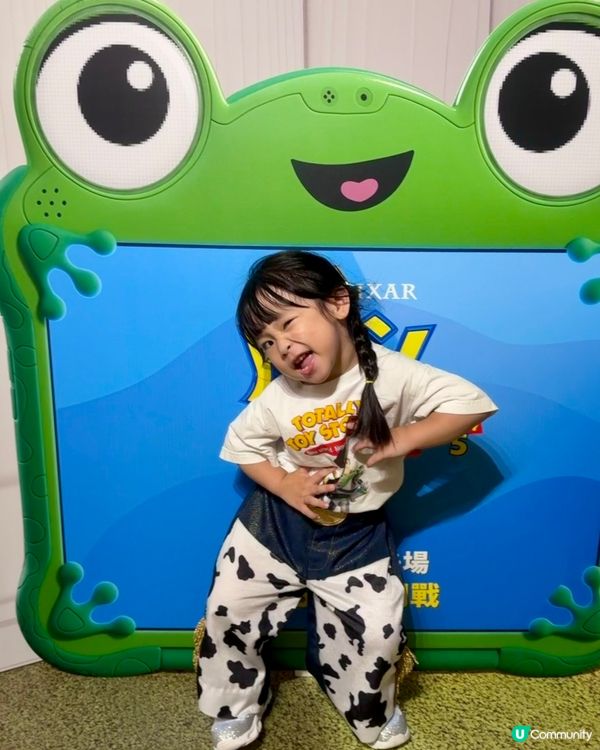 帶玥玥去海港城打卡之後,經過英皇戲院見到《Toy Story...