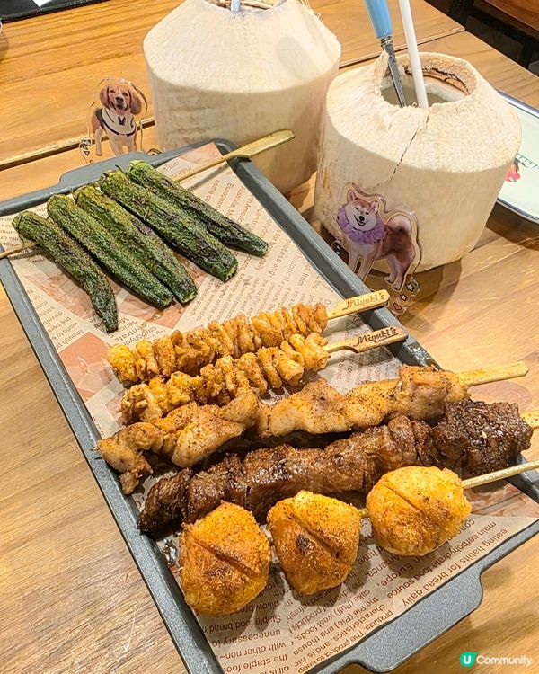 行經通菜街被陣燒烤香氣吸引咗入去🍢。雖然鋪頭細細，但坐得幾舒...