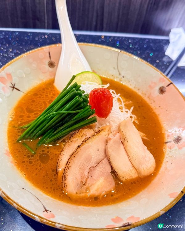 高雄美食｜只有兩款湯頭的拉麵店