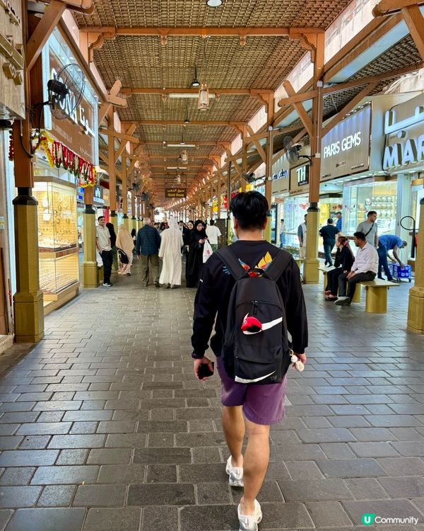 世界最大黃金零售市場，處處金光閃閃，宛如進入黃金寶庫